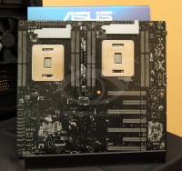 asus_Z9PE-D8_WS_1